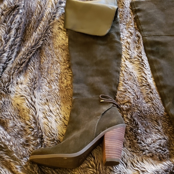 NWOT Jessica Simpson over the knee suede boots - Picture 8 of 8